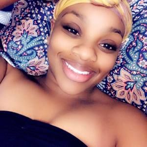 Meet your Posher, Lee